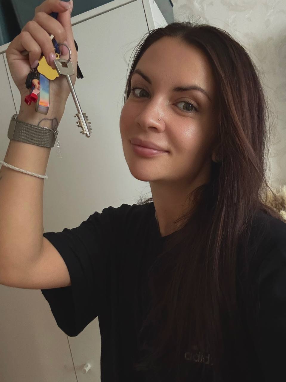 Anna with keys