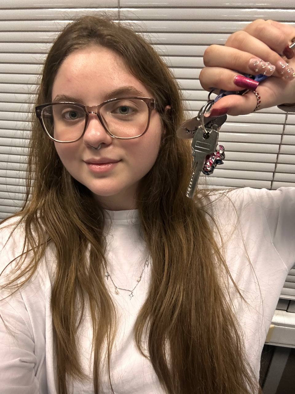 Nikki with keys